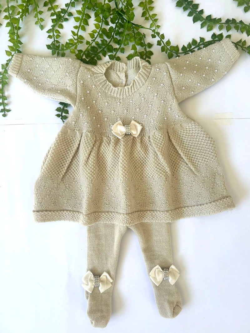Vestido para bebê e Meia calça saída maternidade